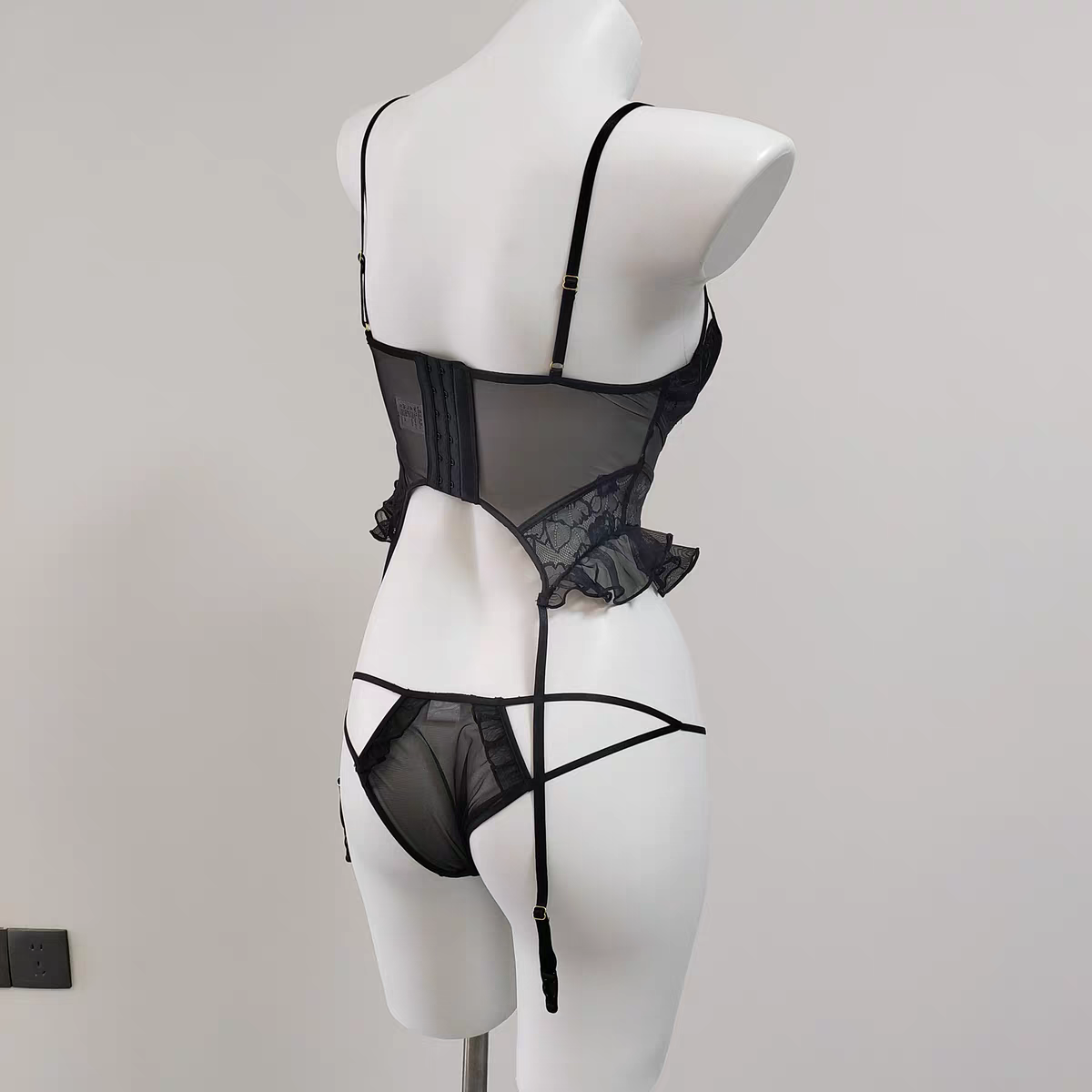 Aine Premium Corset In Black