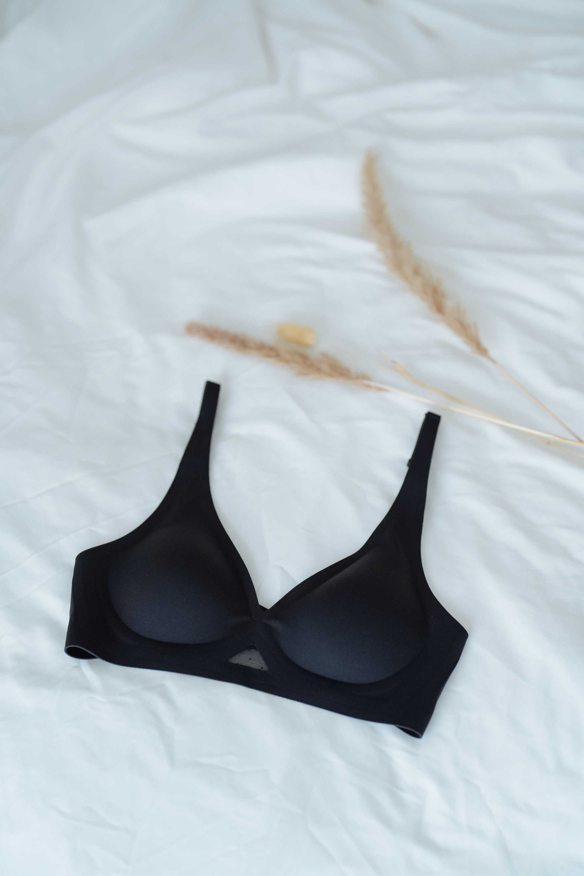 BARE FIT SEAMLESS BRA (CLASSIC BLACK)