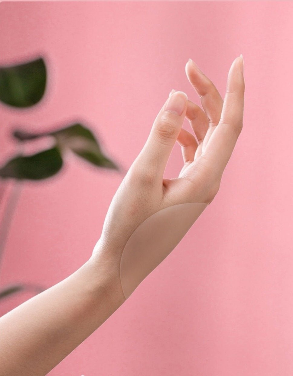 INVISIBLE NIPPLE PATCH (SILICONE) - Lace Theories